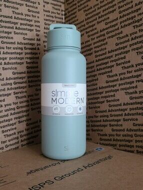 NEW Simple Modern 32oz Summit Water Bottle - Sage